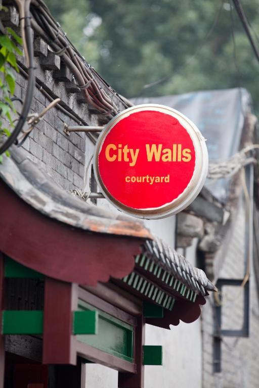 Hostel Sitting On The City Walls Courtyard House Peking Exteriér fotografie